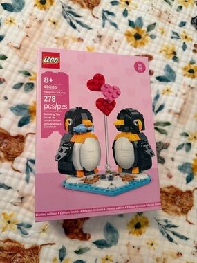 Lego Pink Mini Display Box with Blue Fish Graphic